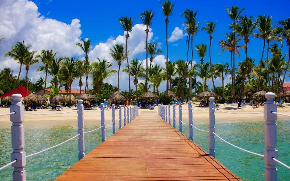 캐나다 시민권자, 여권 만료 임박해도 도미니카공화국 여행 가능