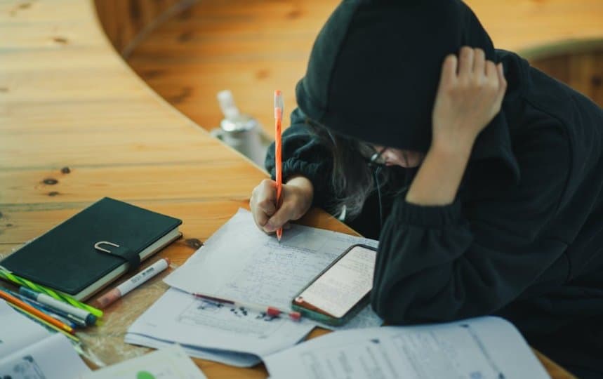 OSAP 허위 신청 5년 새 800% 급증… 온타리오주, 심사 전격 강화